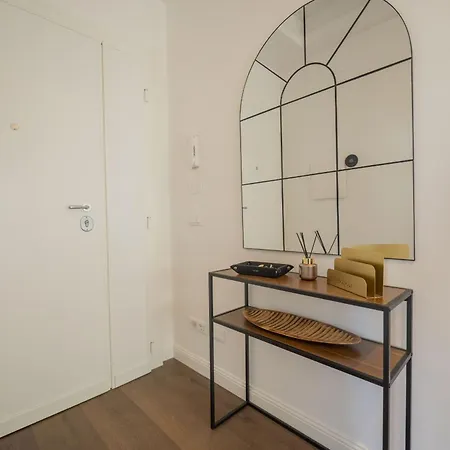 Apartment Terrace & Soul In Peaceful Area